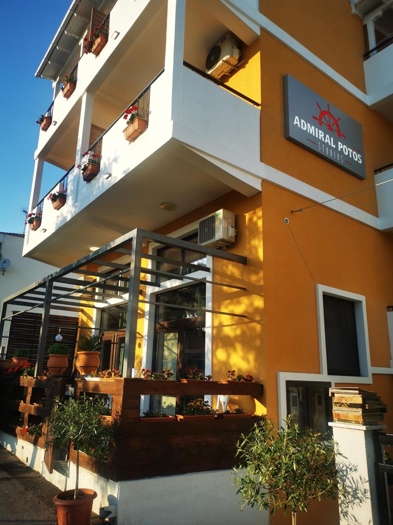 Admiral Studios Потос Экстерьер фото